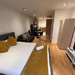 Greenwich Canary Wharf O2 Arena Excel London Apartment